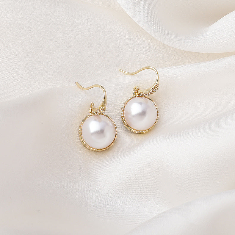 Fashion Pearl Earrings